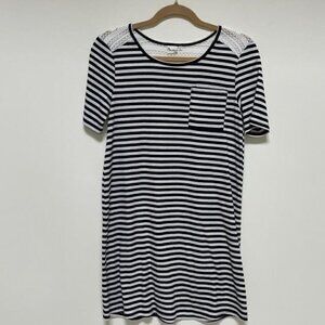 Mudd Girl's Plus Black/White Striped T-Shirt Dress with Lace - Size 16-1/2